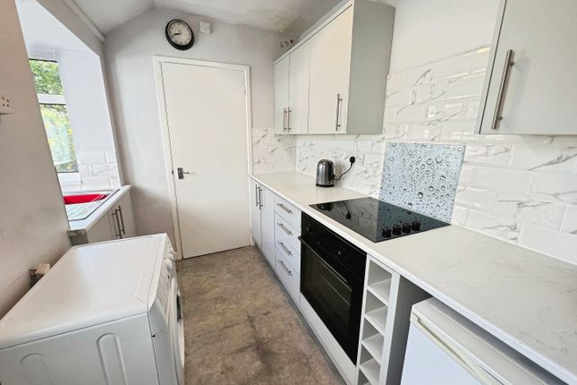 15, Woodland Road, Burton-on-trent photo 3
