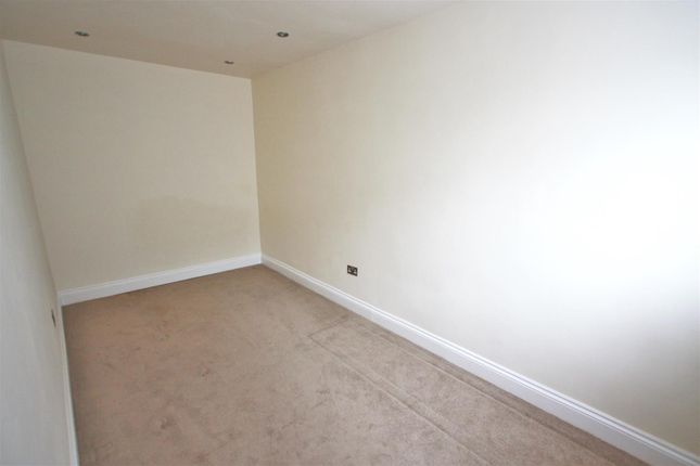 Flat to rent in Trenance Lane, Newquay
