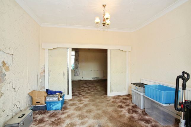 86, St. Cenydd Road, Caerphilly photo 4