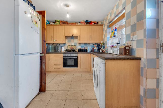 99, Cantley Manor Avenue, Doncaster photo 3