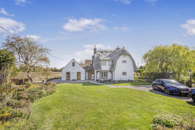 4-bed house on Willow Thatch, Stebbing Green, Dunmow, £750,000