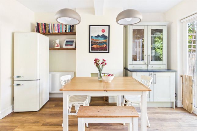 142, Glenister Park Road, London photo 4