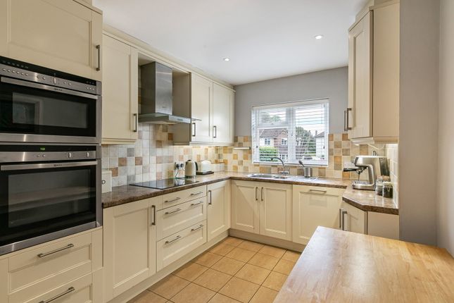 42, The Lorne, Leatherhead photo 4
