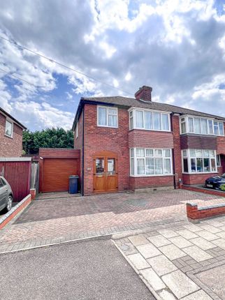Thumbnail Semi-detached house to rent in Castle Road, Bedford
