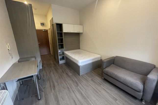Flat 11, Landcross House, Landcross Road, Manchester photo 3