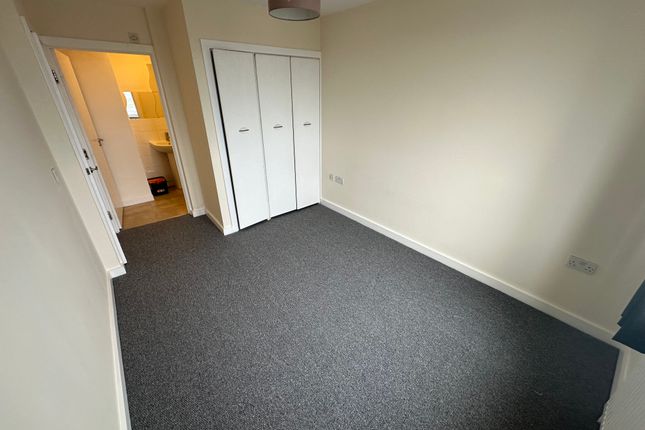 65, Caldon House Waxlow Way, Northolt photo 4