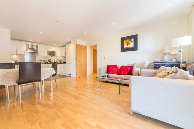 Flat 204, 15, Indescon Square, London photo 4