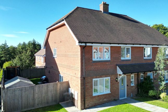 4-bed semi-detached on 15, Corner Farm Close, Wadhurst, £450,000