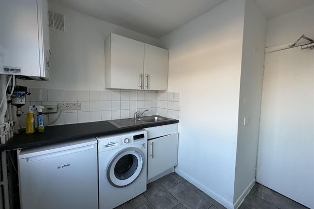 Ruislip Road, Greenford photo 5