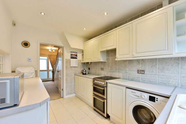 134, Marchwood Road, Sheffield photo 3