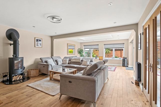 14, Leopard Rise, Worcester photo 4