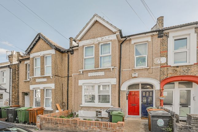St Johns Road, Walthamstow photo 3