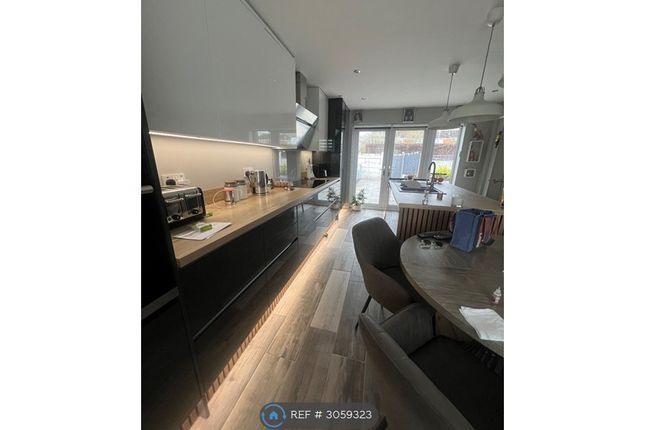 Willow Road, Ulnes Walton, Leyland photo 5