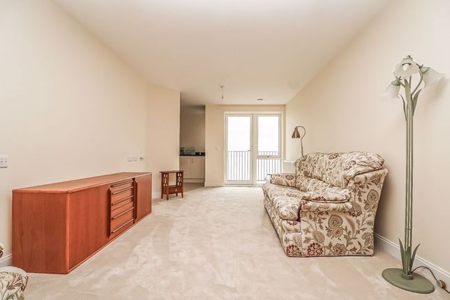 19 Tudor Rose Court, South Parade, Southsea photo 4
