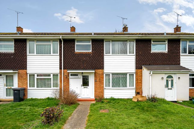 Thumbnail Terraced house for sale in Blackwater Close, Chelmsford