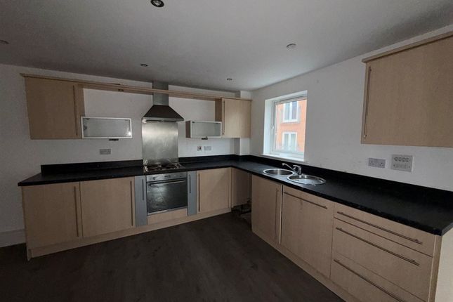 Elmira Way, SALFORD photo 4