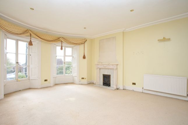 Flat 3, Leelands House,, Grams Road, Deal photo 2