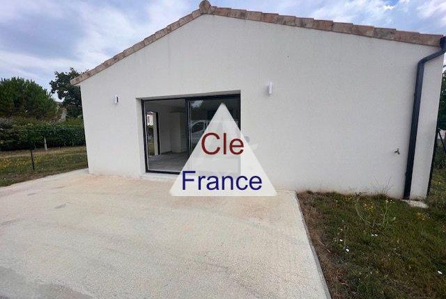 Commercial property for sale in Touvre, Poitou-Charentes, 16600, France