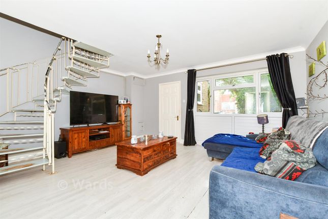 125, Simpson Road, Snodland photo 4