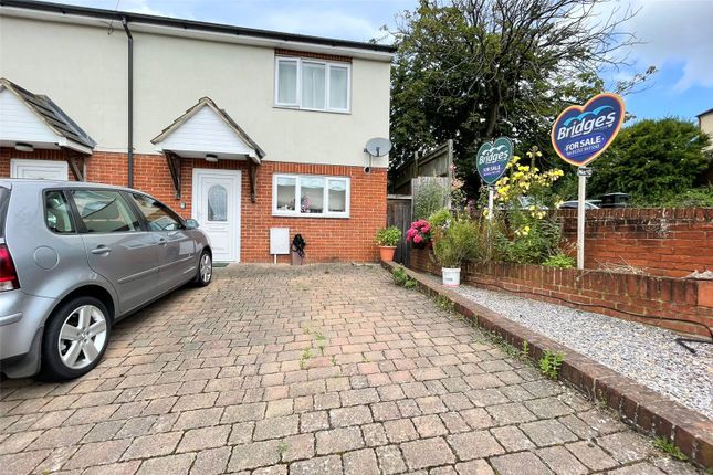 Thumbnail Semi-detached house for sale in Waterloo Road, Aldershot, Hampshire