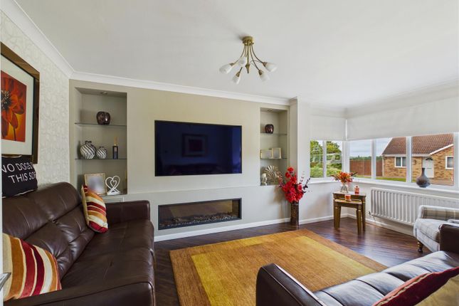 46, Castlemartin, Stockton-On-Tees photo 2
