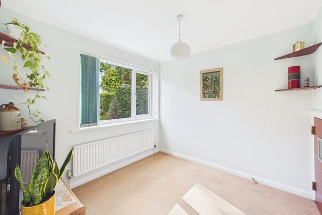 Franklyn Crescent, Berkshire photo 4