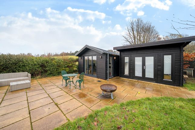 Keap Cottage, Foundry Lane, Loosley Row photo 4
