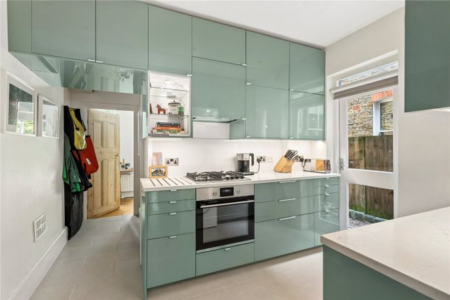 Flat A, 96, Shakespeare Road, London photo 4