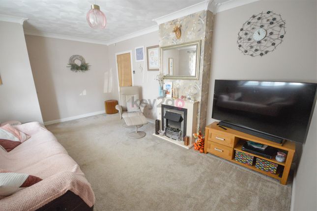24, Hazel Road, Sheffield photo 4