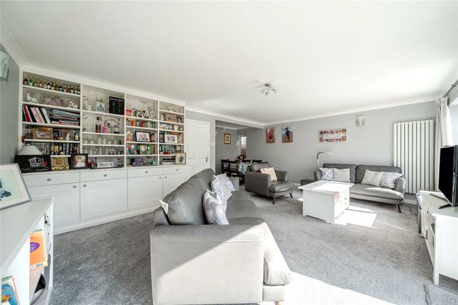 4, Foxearth Close, Westerham photo 2