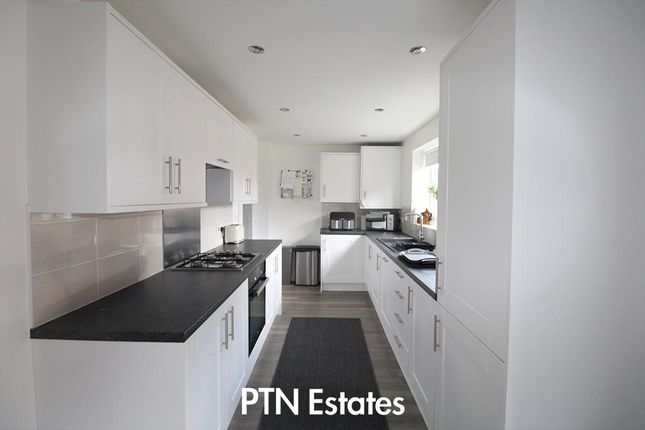 8, Coach Mews, Kingswinford photo 3