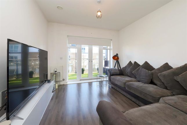 2-bed flat on Flat 47, Clovelly Court, 3 Spring Promenade, West Drayton, £300,000