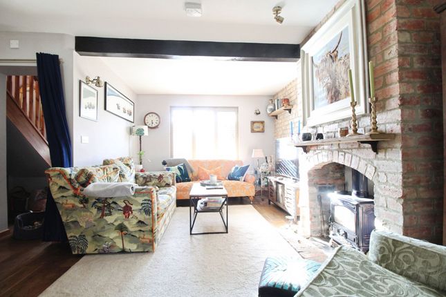16 Common Hill, Swindon photo 4