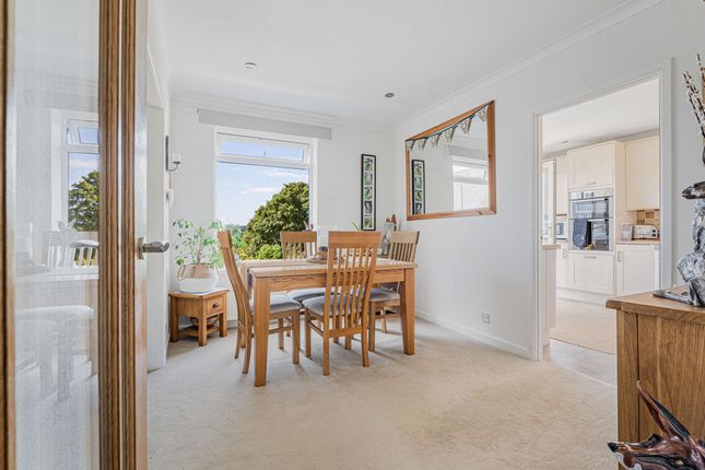 22, Nicholas Meadow, CALLINGTON photo 4
