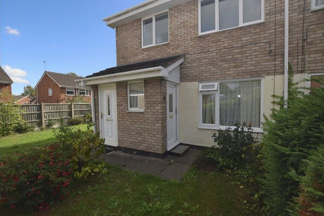 1-bed flat on 9, Wharf Close, Telford, £65,000