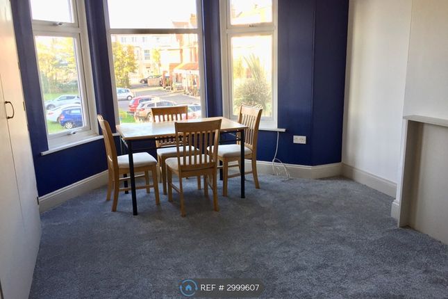 Flat, Dart Valley Coastal Apartments Kernou Road, Paignton photo 4