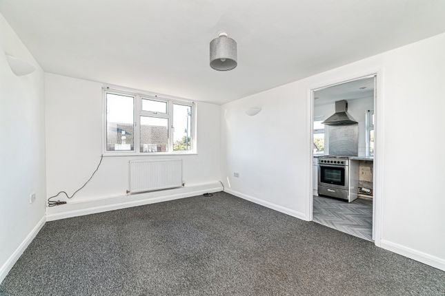 Flat 1, 28, Mulfords Hill, Hampshire photo 4
