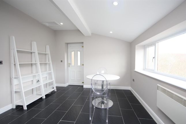249B, Low Lane, Leeds photo 4