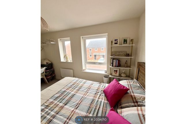 End terrace house to rent in Siboney Place, Bridgwater