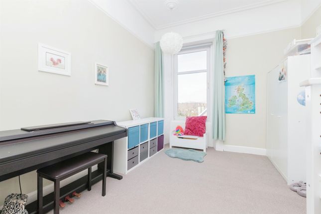 Flat for sale in Durward Avenue, Shawlands, Glasgow