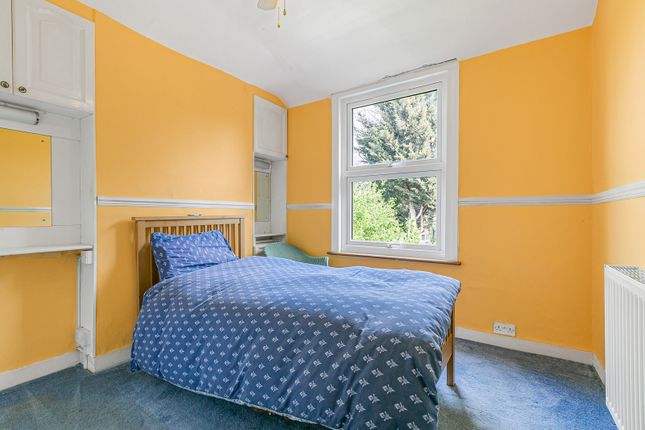 Flat 2, 34, Sangley Road, London photo 4
