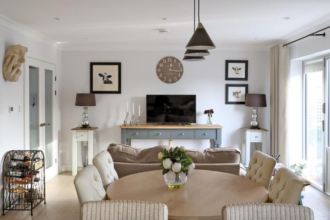 34, Dupre Crescent, Beaconsfield photo 4