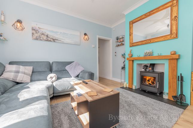 11, Shrublands Way, Great Yarmouth photo 4