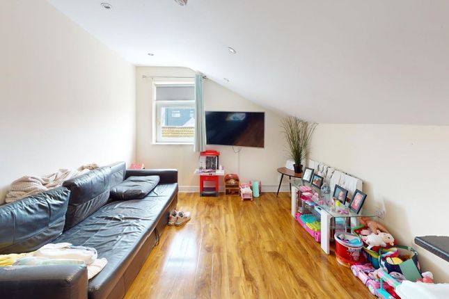 Thumbnail Flat for sale in Flat 3, 34 Albany Road, Cardiff, Cardiff
