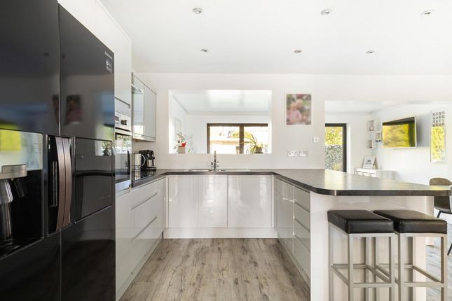 7, Lyndhurst Road, Weymouth photo 4