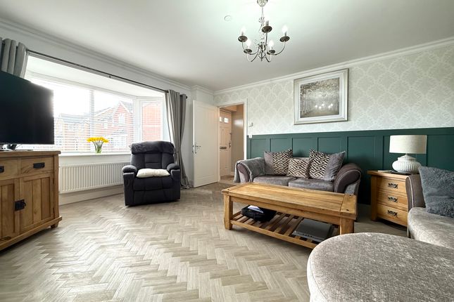 9 Llys Pen Bryn, Aberdare photo 3