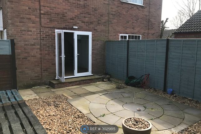 Sycamore Close, Burbage, Hinckley photo 3