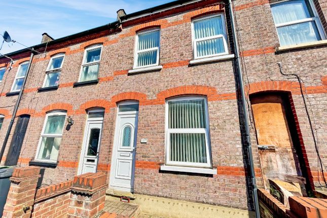Thumbnail Terraced house for sale in St. Peters Road, Luton, Bedfordshire