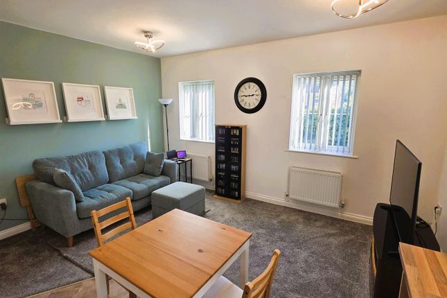 49, Bryntirion, Llanelli photo 3