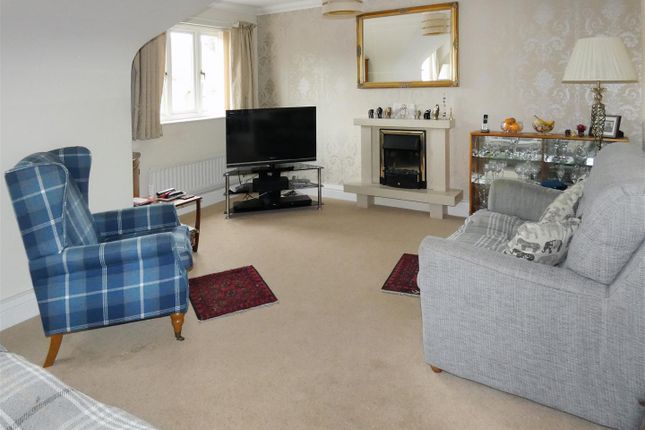 10 Cleeves Court, Cleeves Way, Rustington photo 2